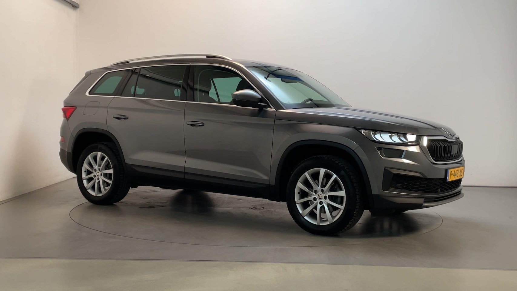 Skoda Kodiaq - 1.5 TSI 150pk DSG Business Edition Camera Navigatie DAB+ App-Connect - AutoWereld.nl