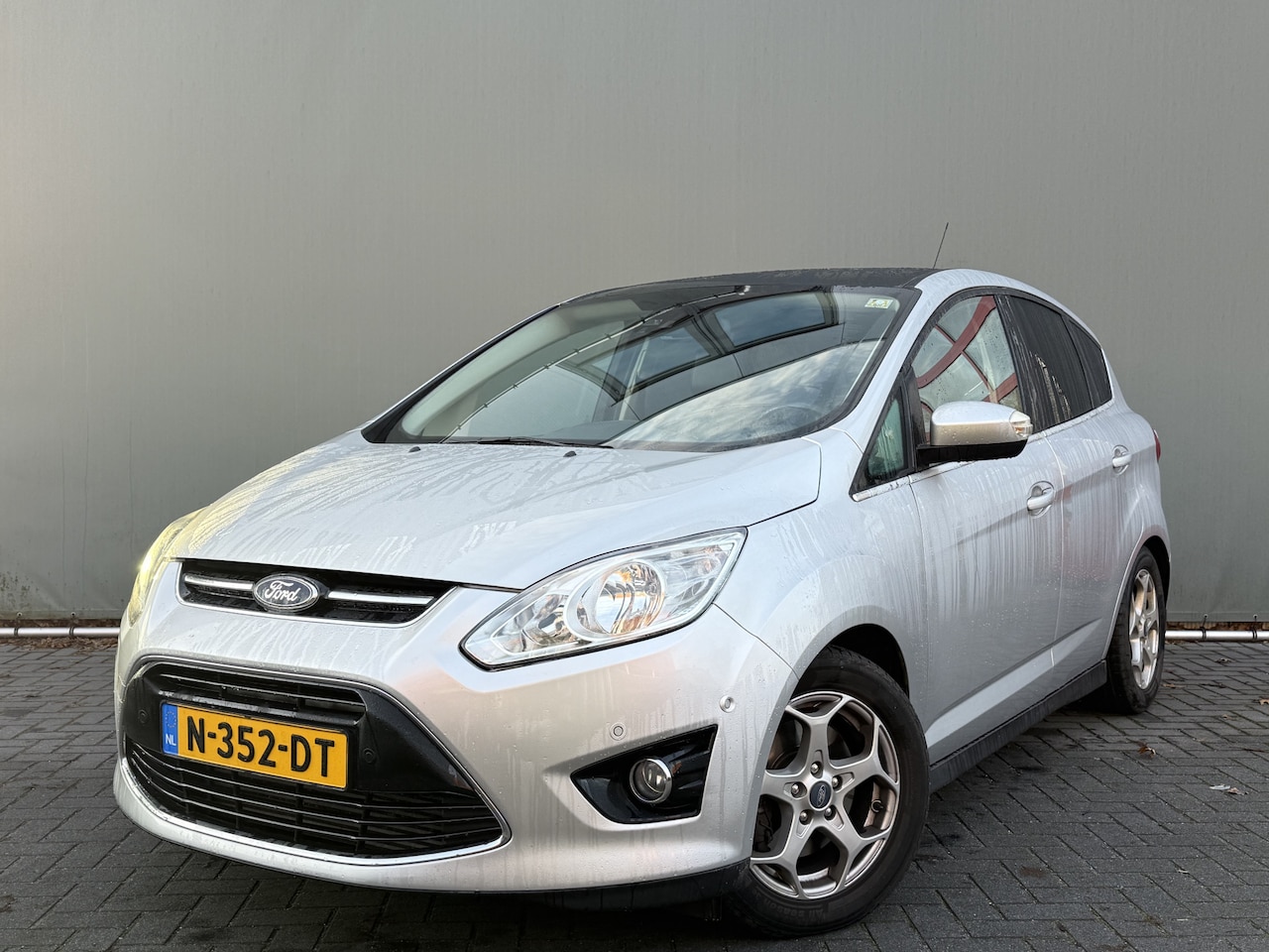 Ford C-Max - BWJ 2013 1.6 EcoBoost 150 PK Trend | NW APK | PANODAK | TREKHAAK | STOELVERW. + VOORRUITVE - AutoWereld.nl