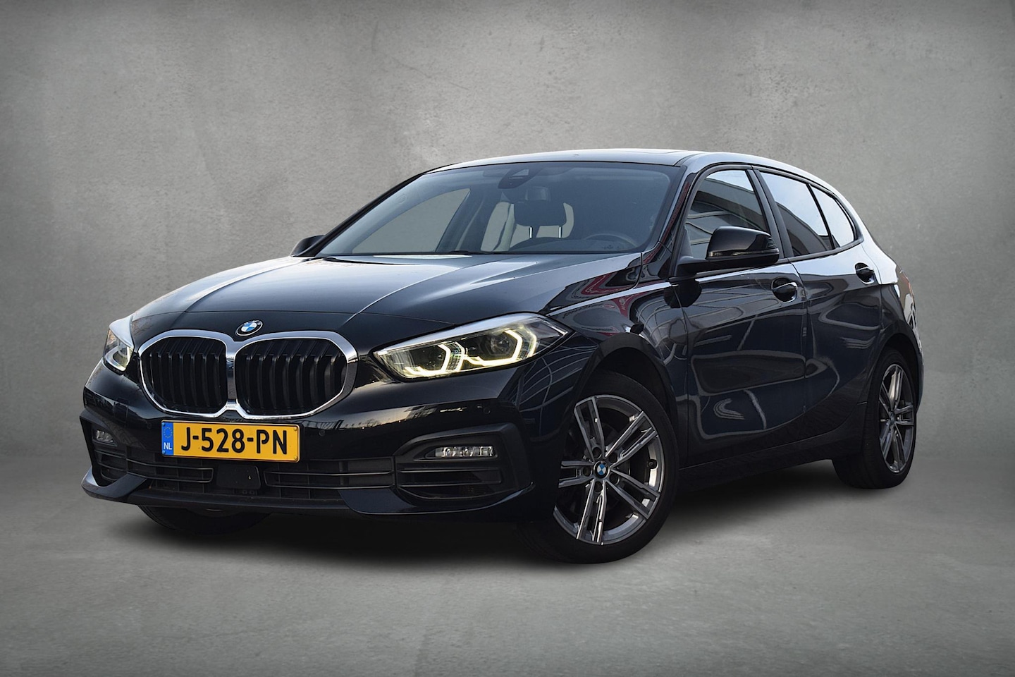 BMW 1-serie - 118i Executive Edition | Pano | Apple CarPlay | LED | Virtual - AutoWereld.nl