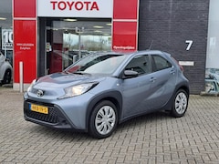 Toyota Aygo X - Play CAMERA AIRCO APPLE CAR PLAY/ANDROID AUTO ADAPTIVE CRUISE