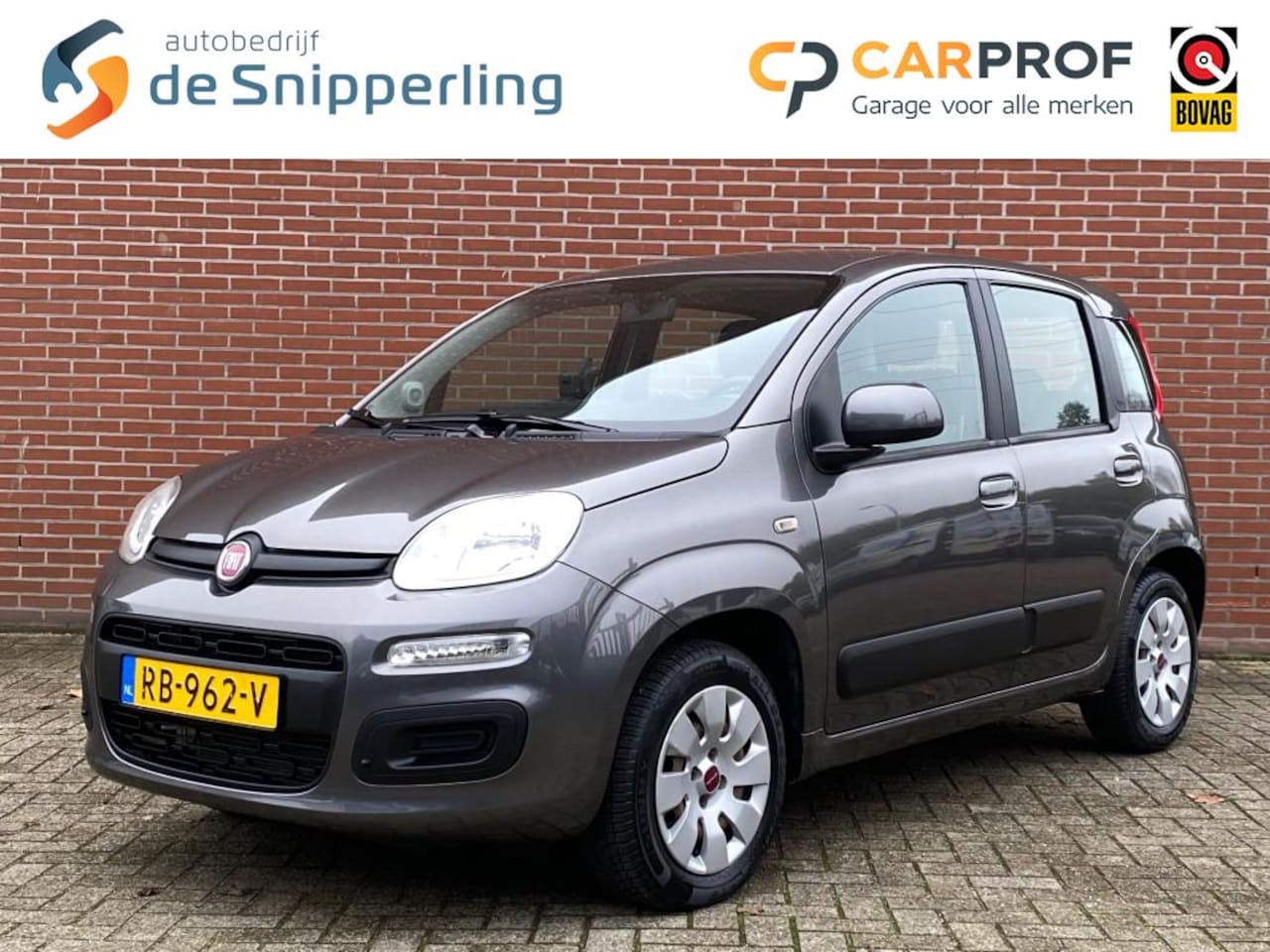 Fiat Panda - 0.9 TWINAIR LOUNGE AUTOMAAT AIRCO TREKHAAK BLUETOOTH - AutoWereld.nl