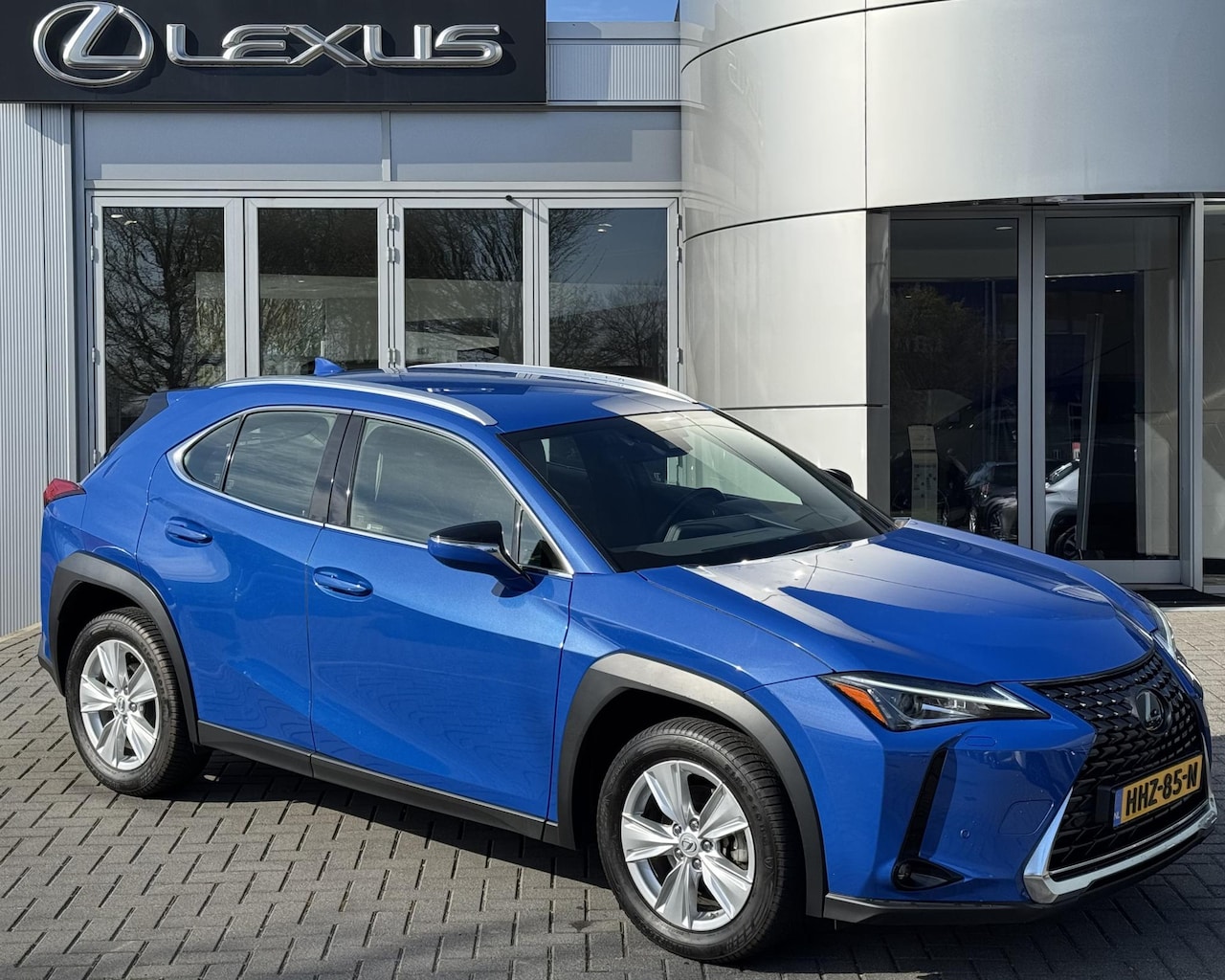 Lexus UX - 250h Business Line PARK-SENSOR DAB+ NAVI CARPLAY AD-CRUISE - AutoWereld.nl
