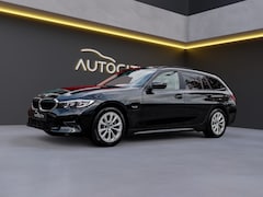 BMW 3-serie Touring - 330e Advantage Pano l Leder l Driver Assistance Pack l Stuur sto