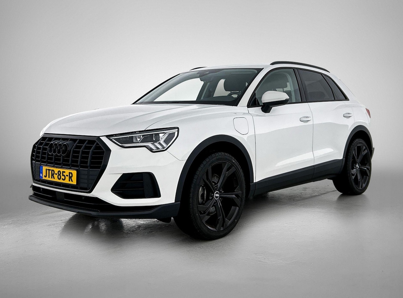 Audi Q3 - 45 TFSI e Edition CARPLAY | EL-ACHTERKLEP | AD-CRUISE - AutoWereld.nl