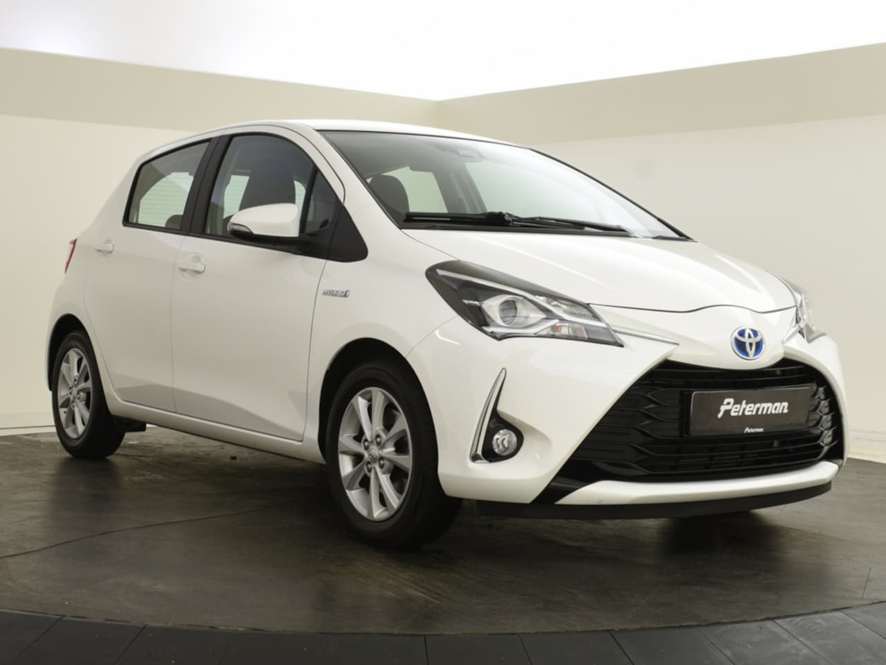 Toyota Yaris - 1.5 Hybrid Active | Navigatie | Lane Assist | LMV - AutoWereld.nl