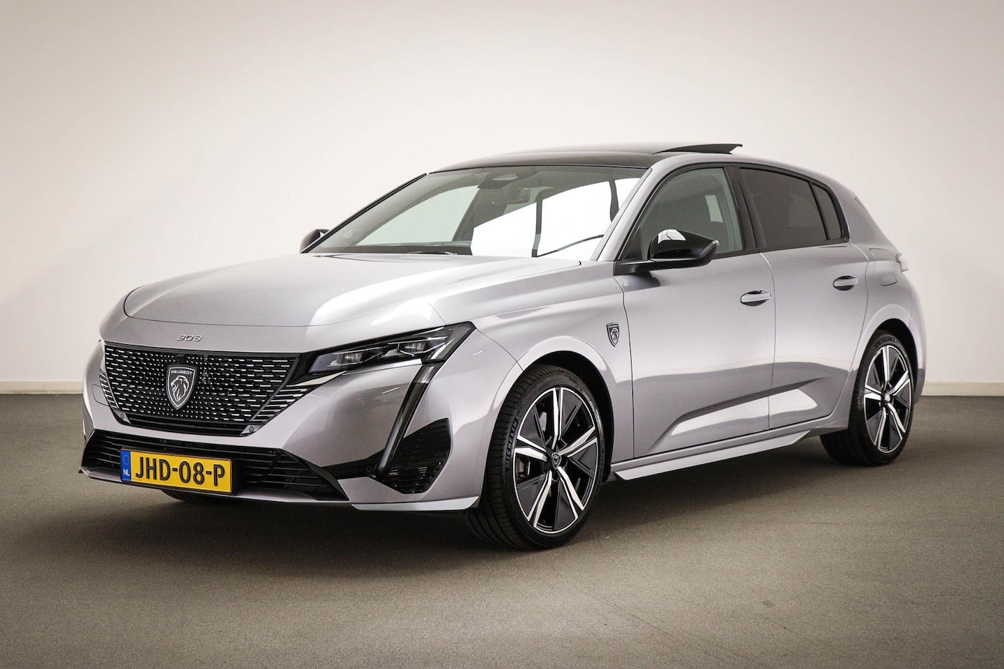 Peugeot 308 - 1.6 Plug-in Hybrid 180 GT | PANORAMADAK | DRAADLOZE LADER | APPLE | CAMERA - AutoWereld.nl