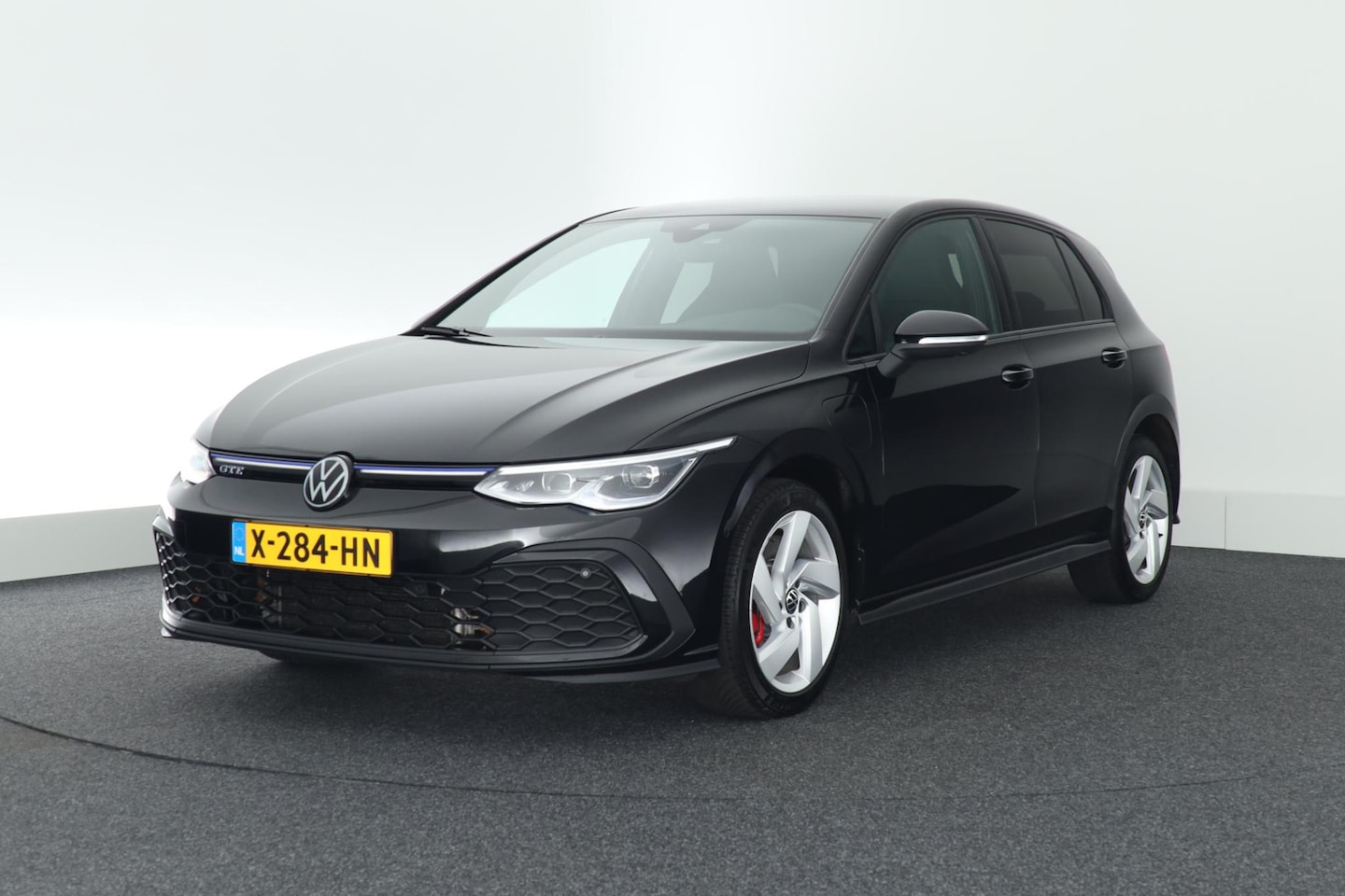 Volkswagen Golf - 1.4 eHybrid 245pk GTE Stoelverwarming Keyless ACC Virtual Cockpit Navigatie - AutoWereld.nl