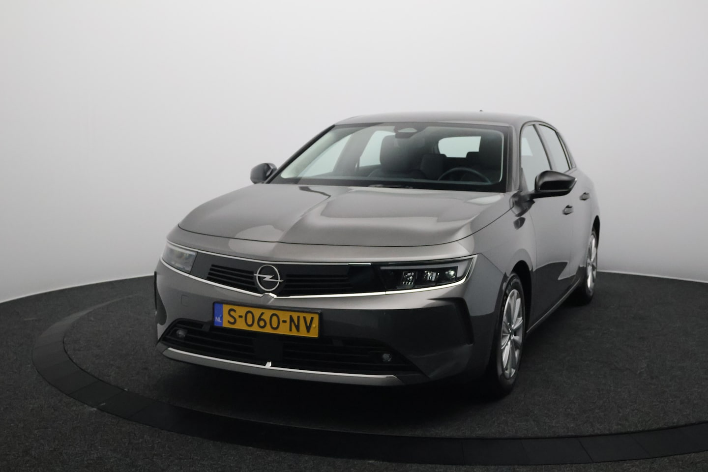 Opel Astra - 1.2 Level 2 | Led | Trekhaak | Navigatie | Mirror Screen| Parkeersensoren - AutoWereld.nl