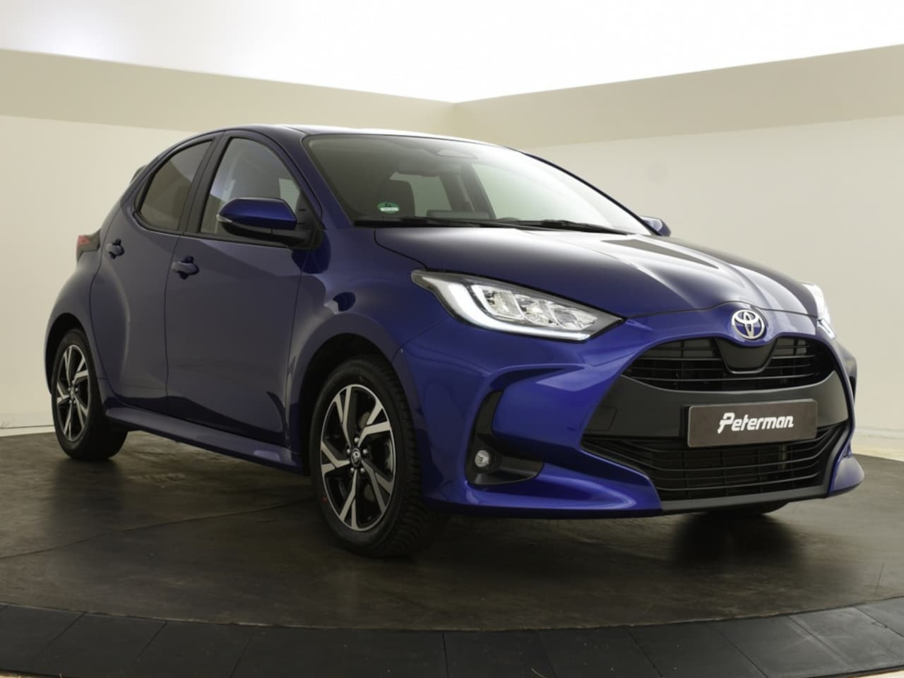 Toyota Yaris - 1.5 Hybrid 115 First Edition | All Seasons | Led | Carplay - AutoWereld.nl