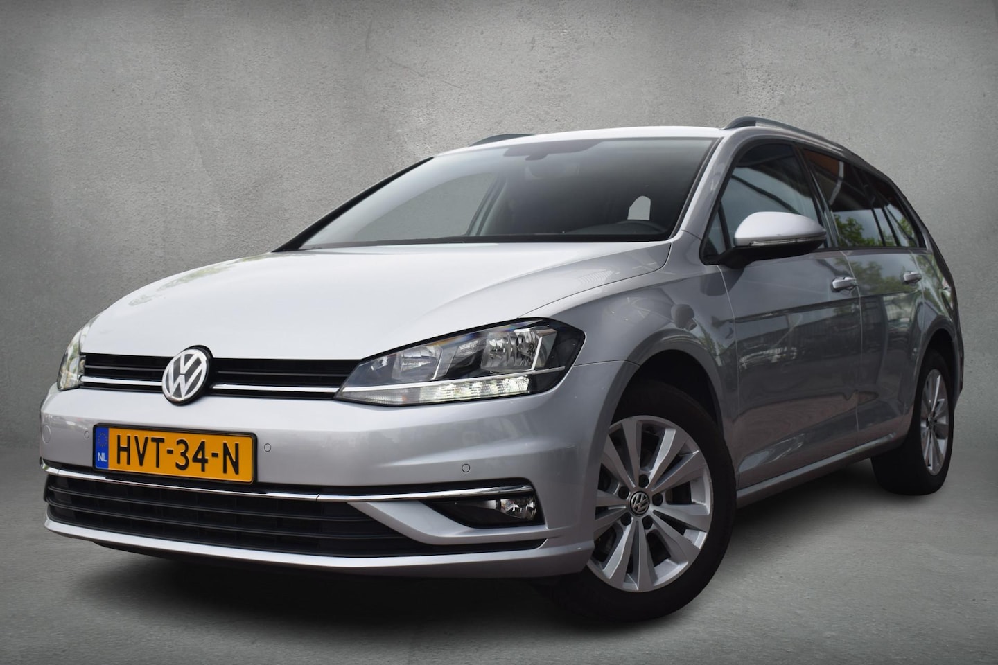 Volkswagen Golf Variant - 1.6 TDI Comfortline Business | Apple CarPlay | Adaptive | Climate - AutoWereld.nl