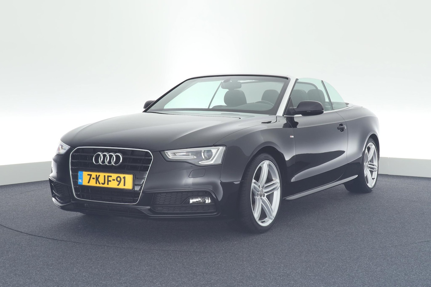 Audi A5 Cabriolet - 1.8 TFSI 170pk 2x S-Line Nekverwarming Trekhaak Leder Stoelverwarming Navigatie - AutoWereld.nl
