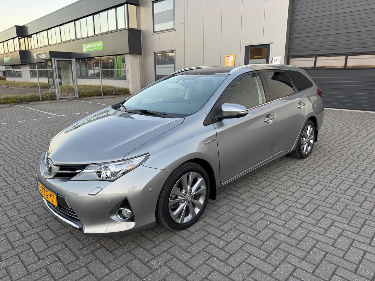 Toyota Auris Touring Sports - 1.8 Hybrid Lease Pro 1.8 Hybrid Lease Pro - AutoWereld.nl