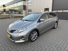 Toyota Auris Touring Sports - 1.8 Hybrid Lease Pro