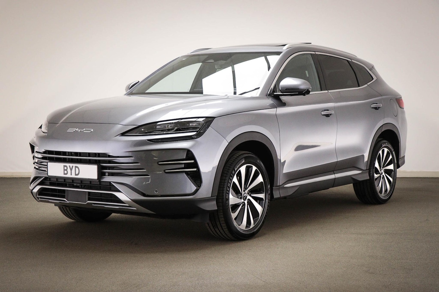 BYD Seal U - 1.5 DM-i FWD Boost | PANORAMADAK | STUURVERWARMING | STOELVENTILATIE | 360 CAMERA - AutoWereld.nl