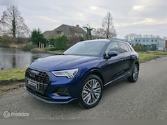 Audi Q3 - 35 TFSI S-Line / Pano / Carplay / El. Trekh. / Luxe