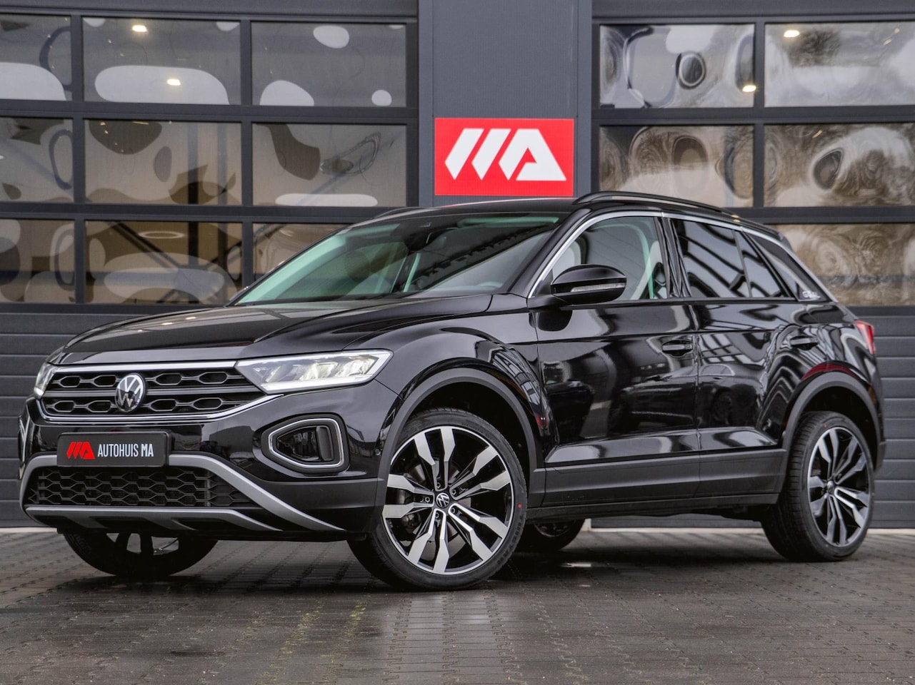 Volkswagen T-Roc - 1.5 TSI Goal Edition PDC|Stoelverwarming|Carplay|Dodehoeksensor|ACC|LMV - AutoWereld.nl