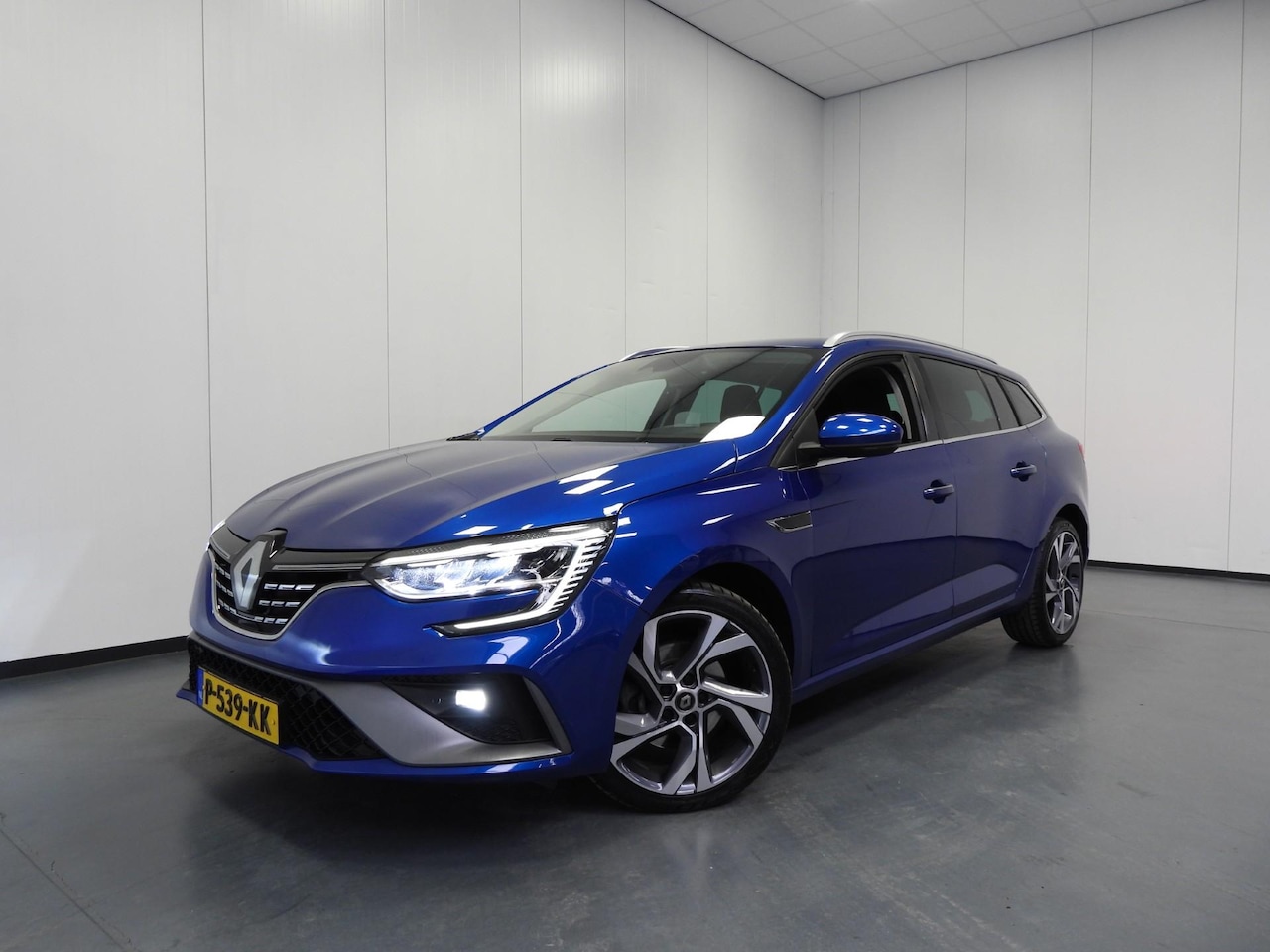 Renault Mégane Estate - 1.3 TCe Aut. R.S. Line NAVI/CAMERA/HEAD-UP/LED/18"LMV! - AutoWereld.nl