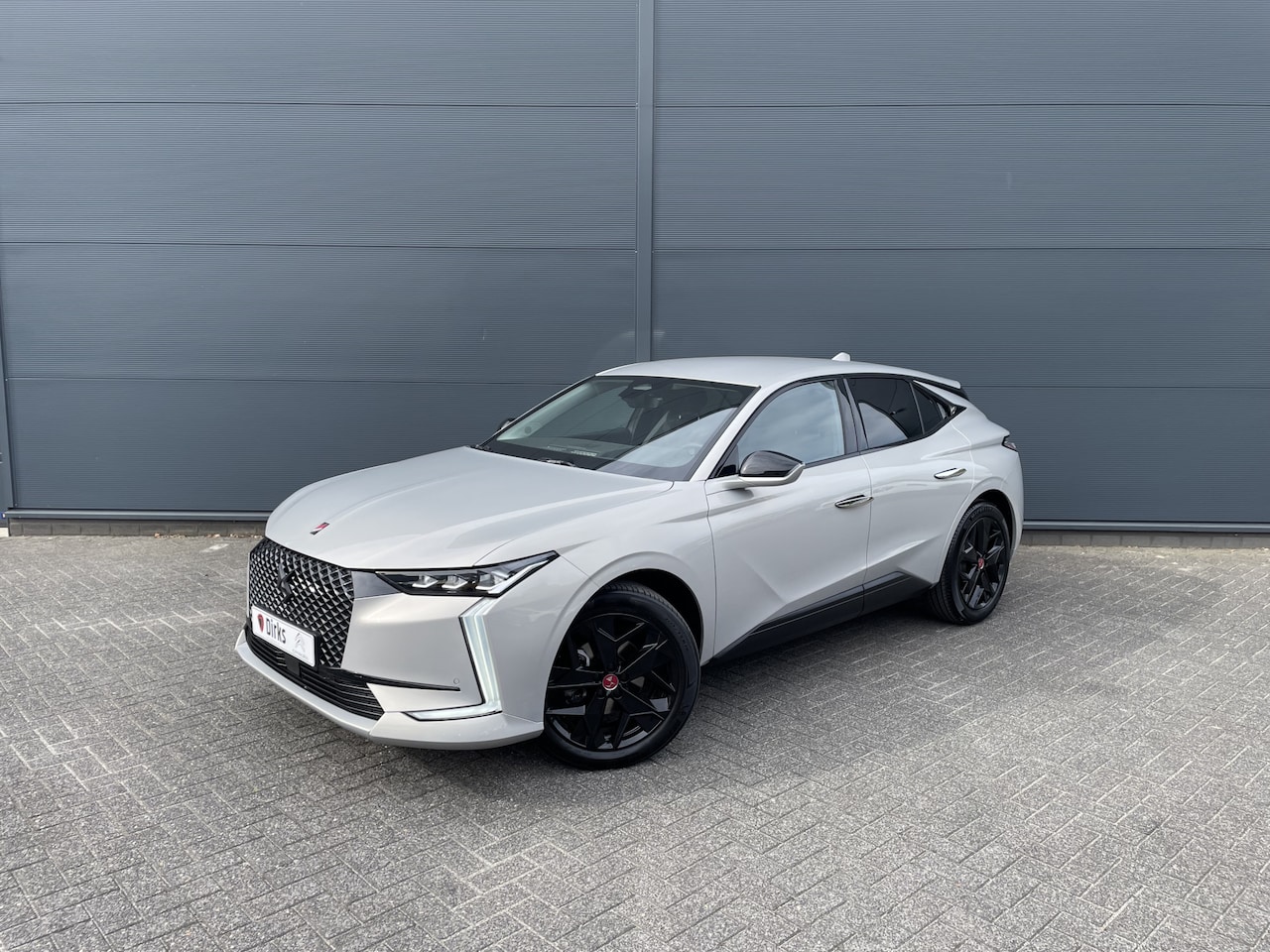 DS 4 - 130pk Performance Line+ (Camera - Keyless Entry - Adaptieve Cruise Controle - Automatische - AutoWereld.nl