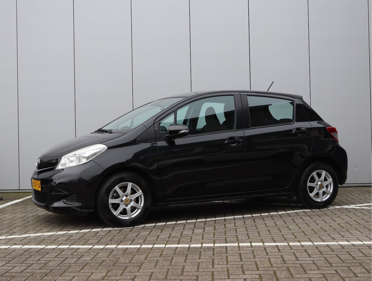 Toyota Yaris - 1.0 VVT-i Now | Airco | 1e eigenaar | BOVAG-garantie - AutoWereld.nl