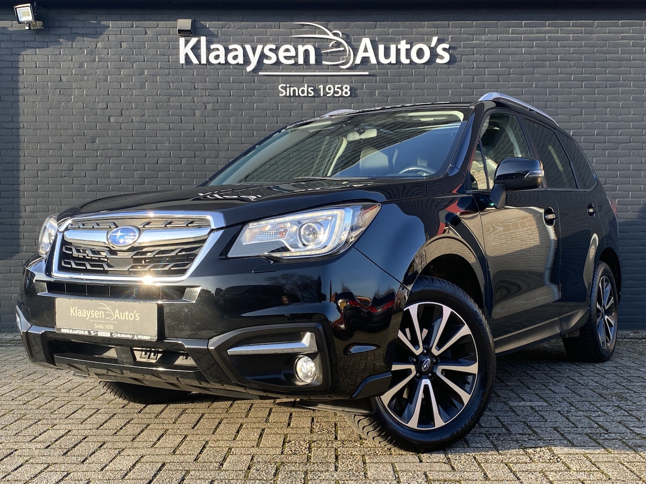 Subaru Forester - 2.0 AWD Premium 150 pk AUT. | 1e eigenaar | dealer onderhouden | navigatie | leder interie - AutoWereld.nl