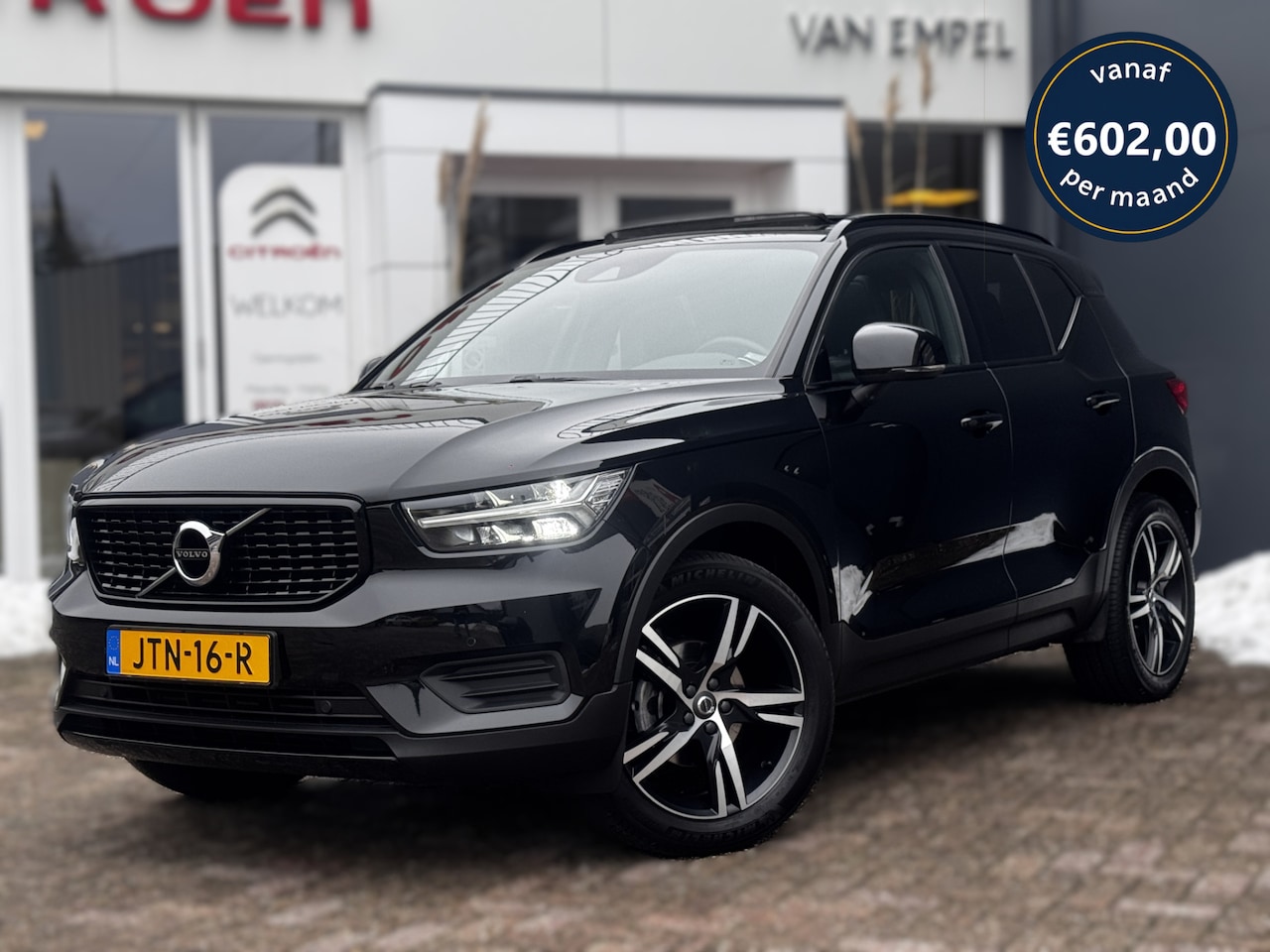 Volvo XC40 - 1.5 T3 R-Design | Schuif-Kantel Dak | Leder Interieur | Camera | Stoelverwarming | - AutoWereld.nl
