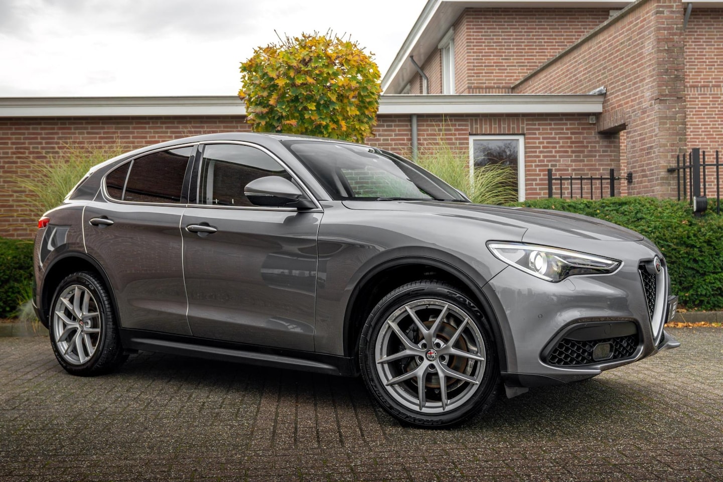 Alfa Romeo Stelvio - 2.0 T AWD Super First Edition 280 PK Leder Camera Keyless Stoel/Stuurverw. Elek Klep 20'' - AutoWereld.nl
