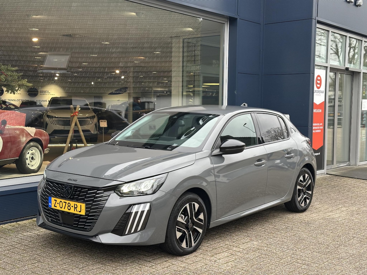 Peugeot 208 - Hybrid 110 PK Automaat Allure | Navigatie | Camera | Climate Control | Adaptieve Cruise Co - AutoWereld.nl