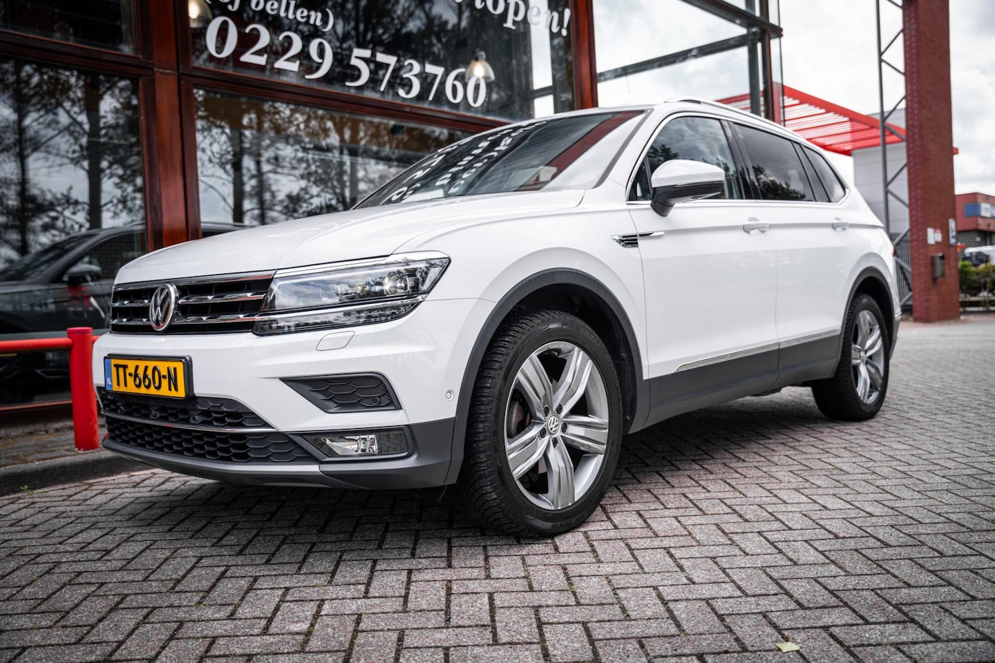 Volkswagen Tiguan Allspace - 1.4 TSI Highline 7p | Automaat | Trekhaak | Carplay | Headup Display | Virtual cockpit | L - AutoWereld.nl