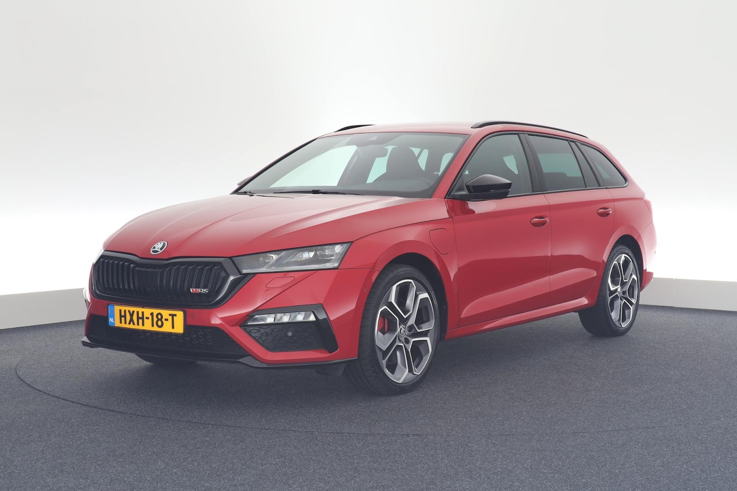 Skoda Octavia Combi - RS 1.4 TSI IV 245pk DSG Camera Keyless Memory Stoelverwarming Carplay - AutoWereld.nl