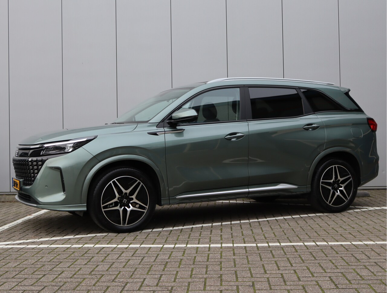 DFSK E5 - PHEV 1.5 | Officieel dealer | 7-persoons | Panoramadak | 360 camera - AutoWereld.nl