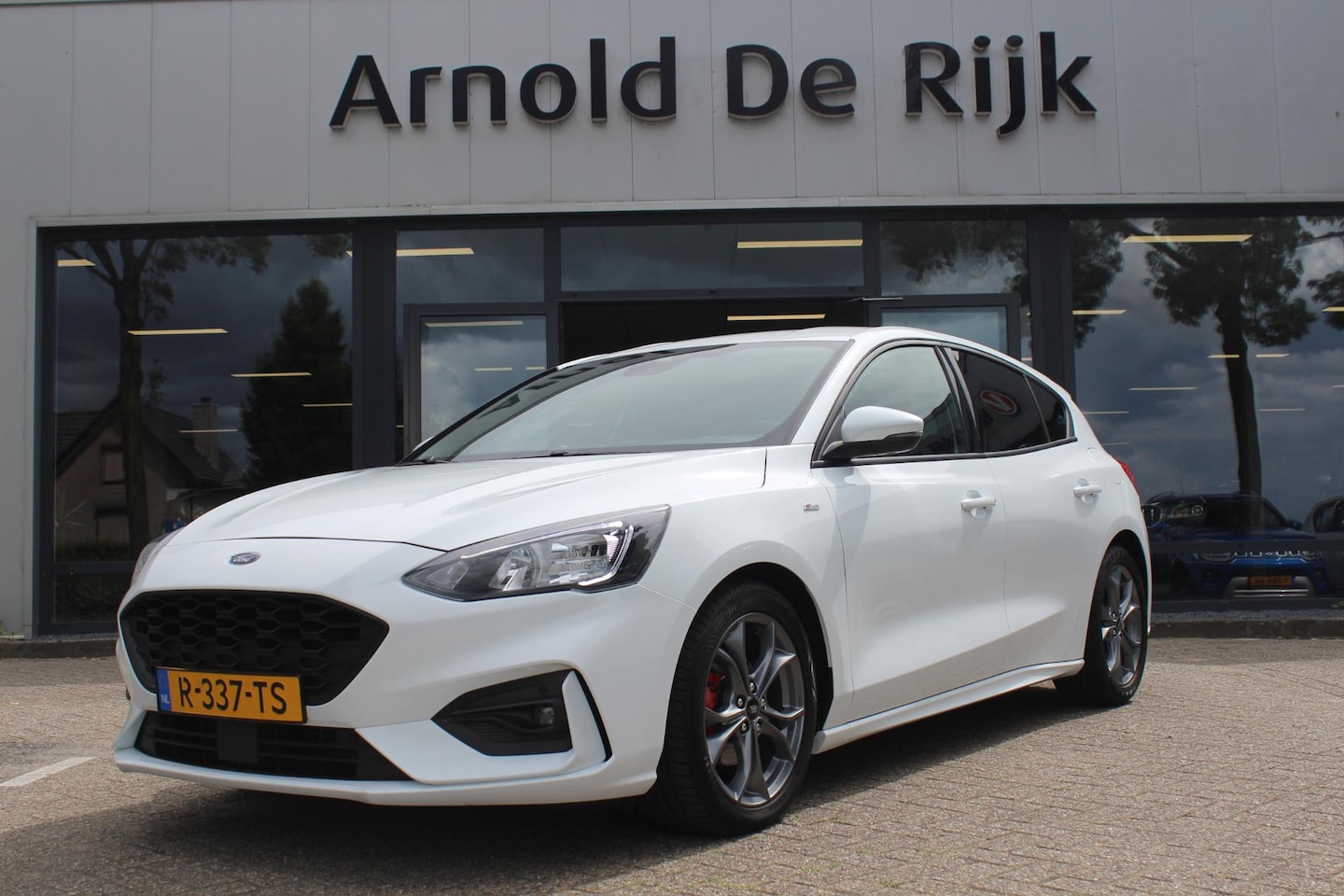 Ford Focus - 1.0 EcoBoost Titanium Business 1.0 EcoBoost Titanium Business - AutoWereld.nl