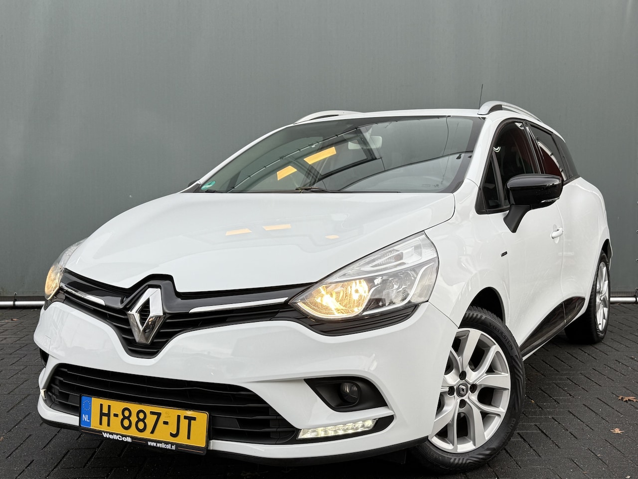 Renault Clio Estate - BWJ 2018 1.2 TCe 120 PK Intens AUTOMAAT | NAVI | CLIMA | CRUISE | DAB | PDC | LMV | ELEKTR - AutoWereld.nl