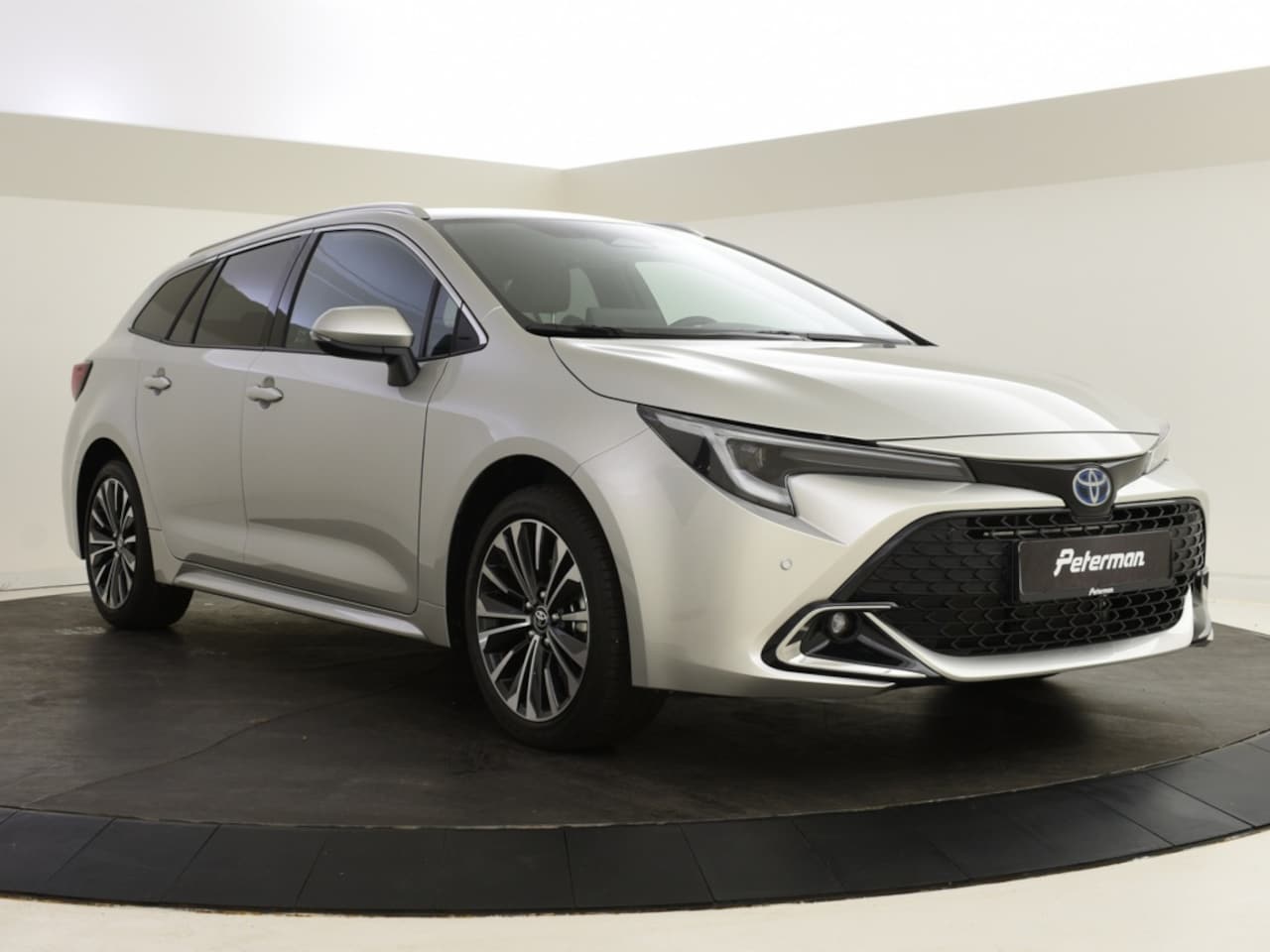 Toyota Corolla Touring Sports - Corolla 1.8 Hybrid Team Edition | BSM | PDC V+A - AutoWereld.nl