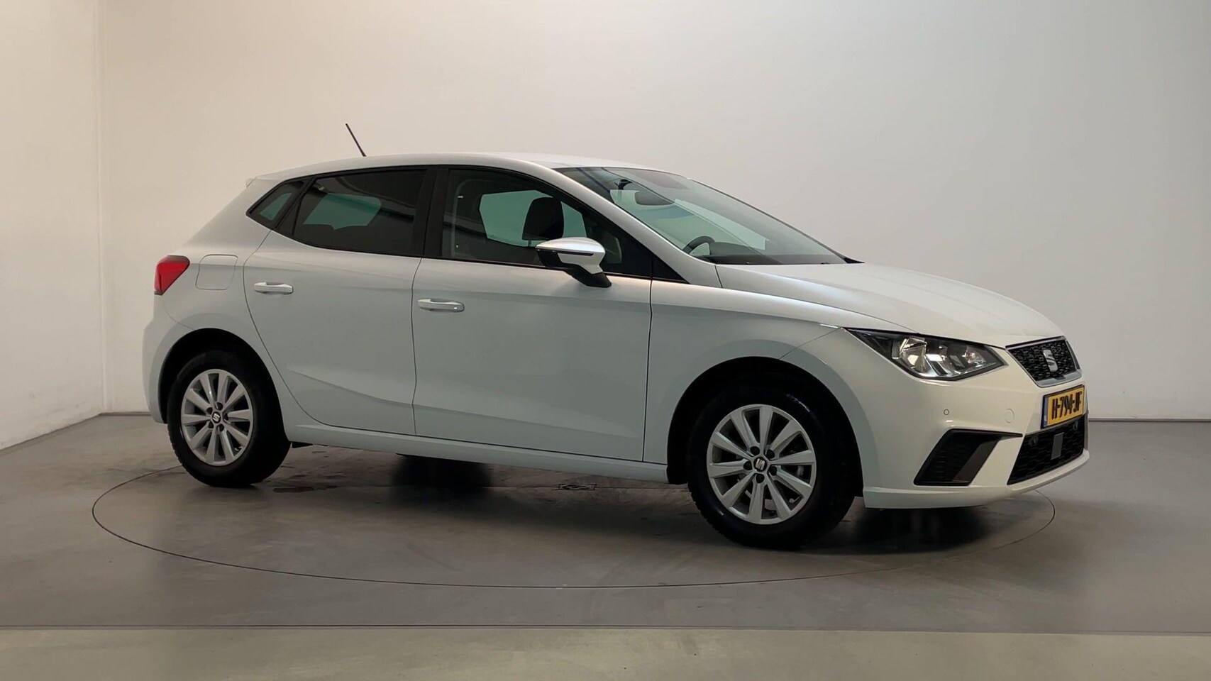 SEAT Ibiza - 1.0 TSI Style Business Intense Camera Navigatie Climate Control - AutoWereld.nl