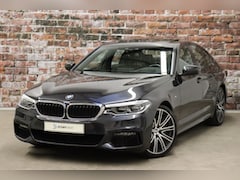 BMW 5-serie - Sedan 530i High Executive M Sport Pakket Automaat / Navigatie Professional / Schuif-/kante