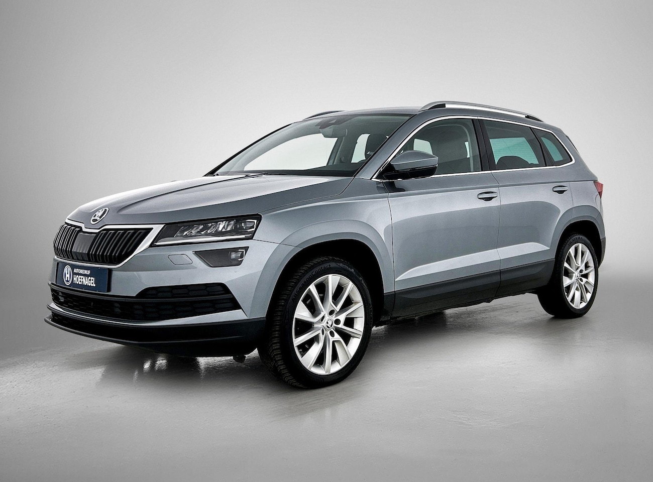 Skoda Karoq - 1.5 TSI ACT Style | Automaat | Adaptive cruise control | Stoelverwarming | CarPlay | Afnee - AutoWereld.nl