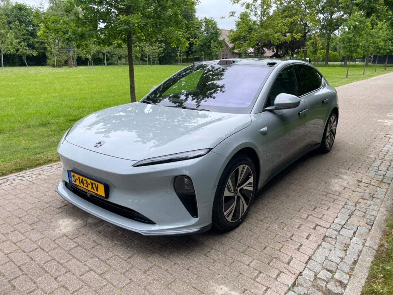 Nio ET5 - 75 kW , trekhaak - AutoWereld.nl