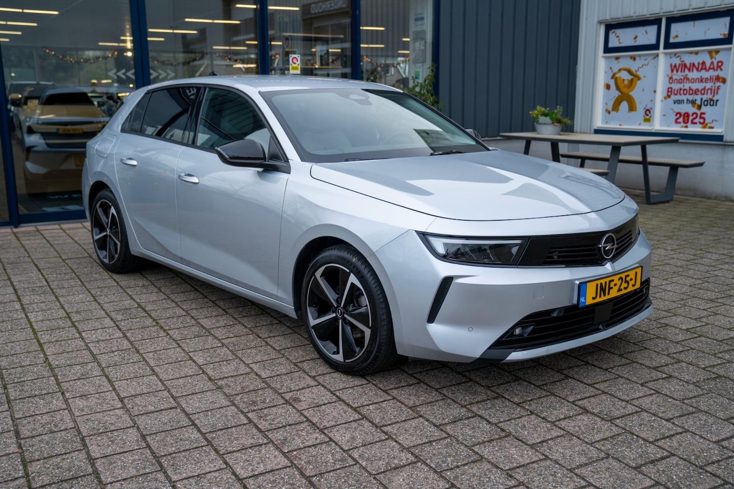 Opel Astra - 1.2T Innovation Automaat|Prijs rijklaar incl 12 mnd garantie| Camera Stoel/stuur/Voorruitv - AutoWereld.nl