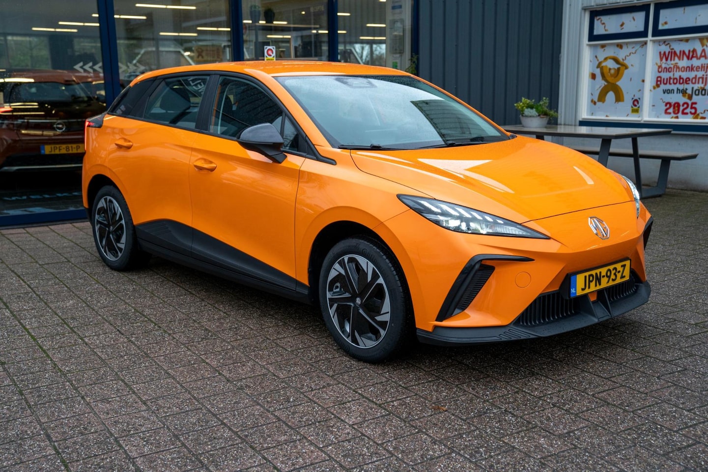 MG MG4 Electric - Standard 51 kWh|Prijs rijklaar incl 12 mnd garantie|Ledverlichting Keyless LMV 17" - AutoWereld.nl