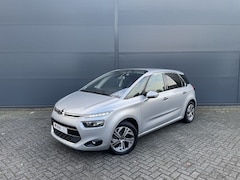 Citroën C4 Picasso - 130pk Intensive (Trekhaak - Camera - Keyless Entry - Parkeersensoren V+A - 17"- Automatisc