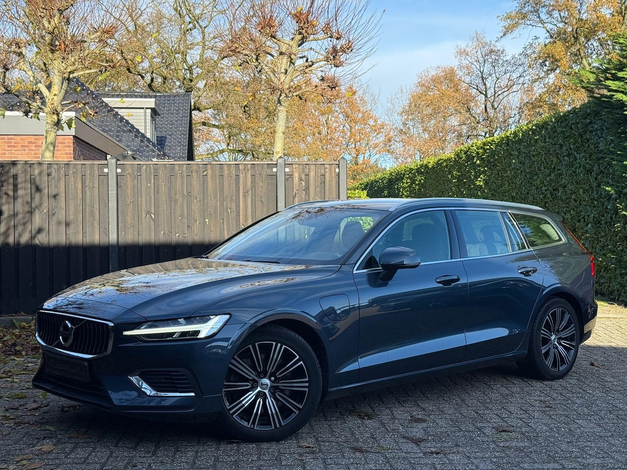 Volvo V60 - 2.0 T6 Recharge AWD Inscription Expression 2.0 T6 Recharge AWD Inscription Expression - AutoWereld.nl