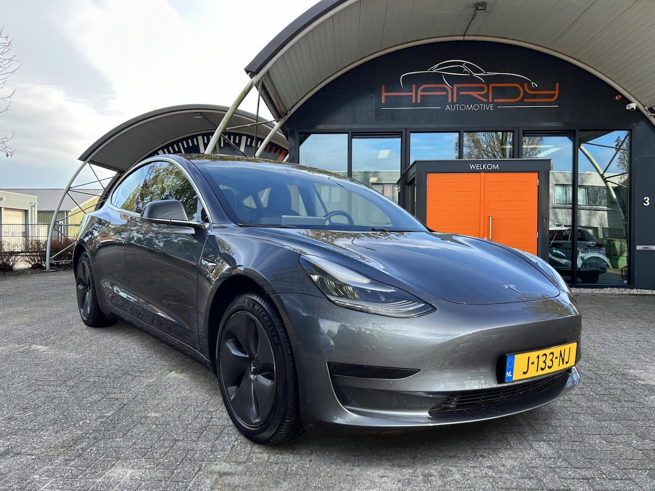 Tesla Model 3 - Standard RWD Plus 60 kWh 85% SOH 1e EIG Rijklaarprijs! - AutoWereld.nl