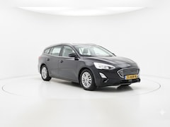 Ford Focus Wagon - 1.0 EcoB. Titanium | Geen import | Trekhaak | Nieuwe Distributie
