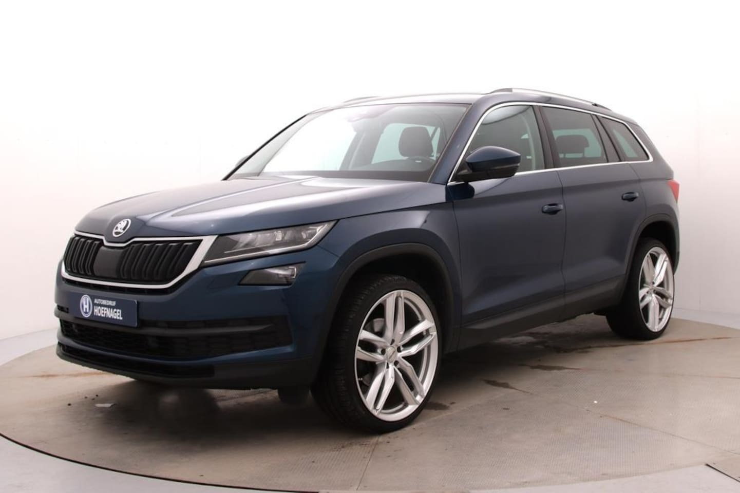 Skoda Kodiaq - 1.5 TSI Style | Automaat | Adaptive cruise control | Stoelverwarming | CarPlay | Camera - AutoWereld.nl