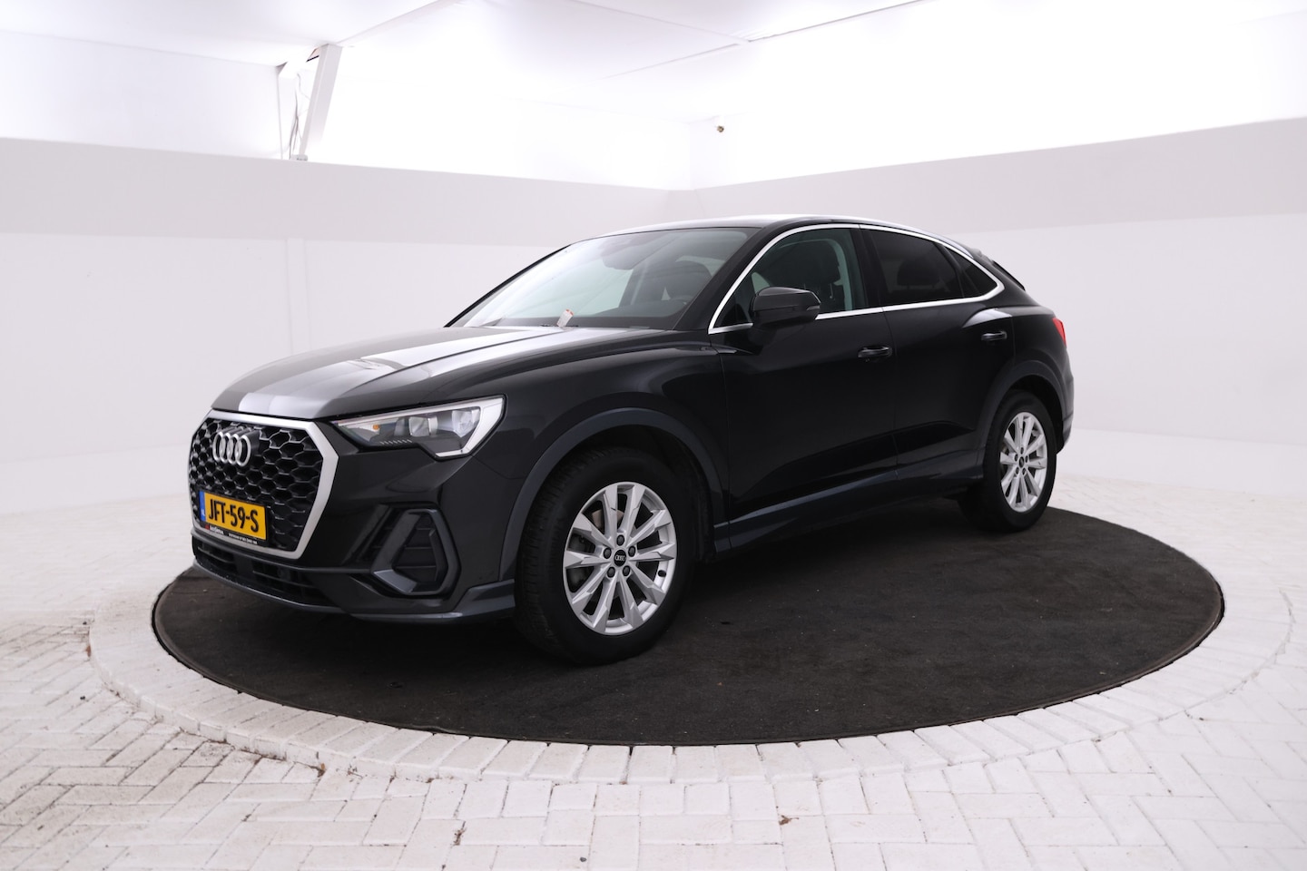 Audi Q3 Sportback - 35 TFSI S Edition Automaat, Leer, Digital dash, Airco - AutoWereld.nl