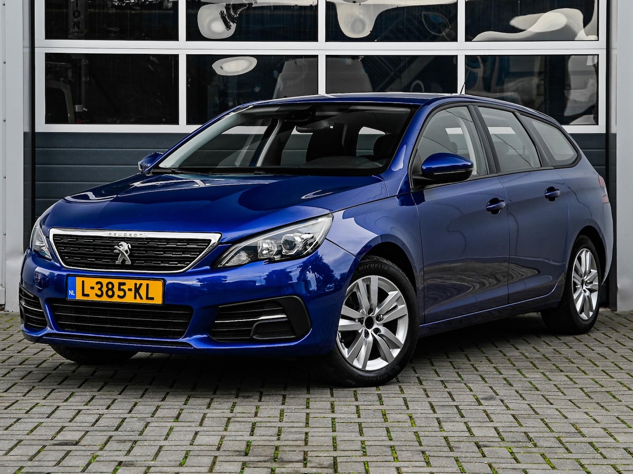 Peugeot 308 SW - 1.5 BlueHDi Allure | Navi | Climate control | PDC | Cruise control - AutoWereld.nl