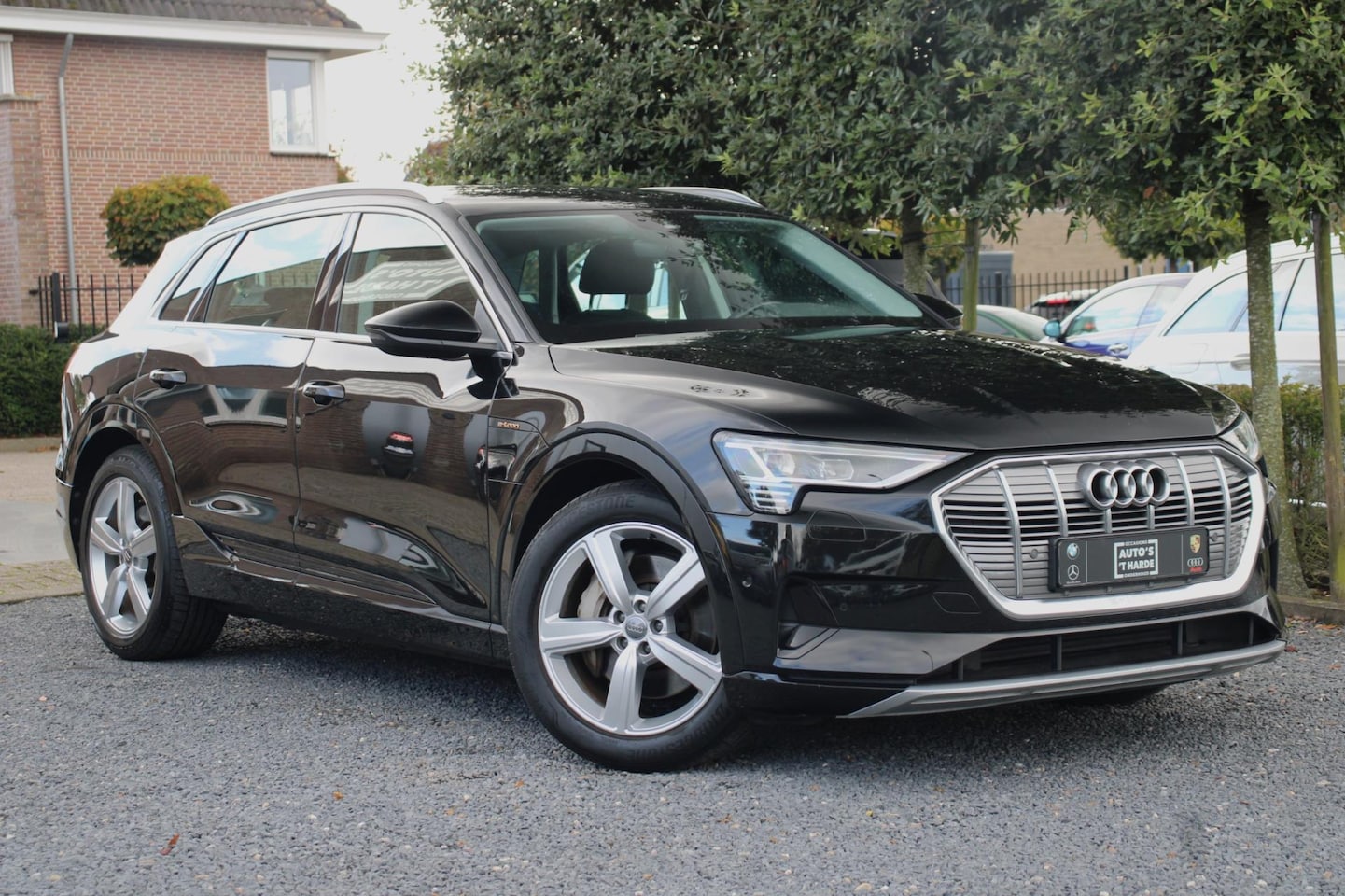 Audi e-tron - E-tron 50 Quattro Launch Edition 71 kWh Luchtvering Trekhaak Memory 20'' - AutoWereld.nl