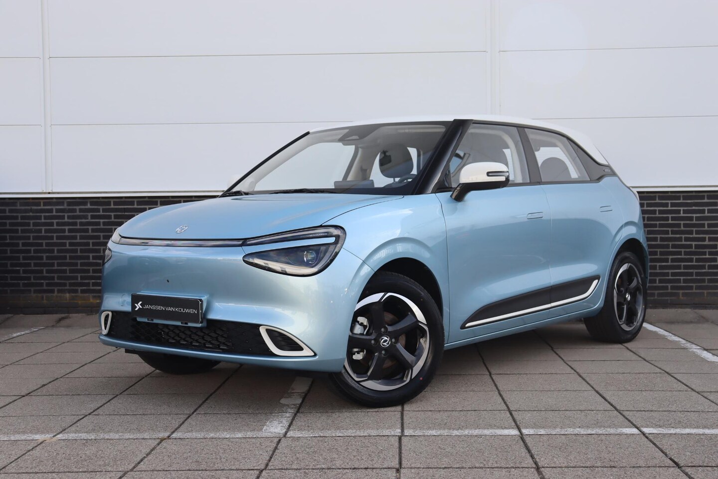 Dongfeng Box - Premium Edition 42 kWh / Nieuw in Almere / 100% Elektrisch / Zeer Compleet - AutoWereld.nl