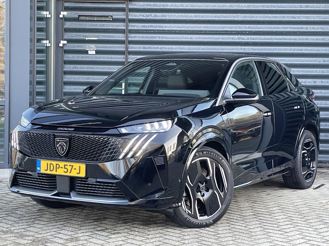 Peugeot e-3008 - Launch Edition 325 Dual Motor 73 kWh Dual Motor / 4wd / Zeer Compleet - AutoWereld.nl