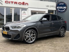 BMW X2 - XDrive25e High Executive M-Pakket interieur/exterieur | Schuif- Kanteldak | Camera | Memor